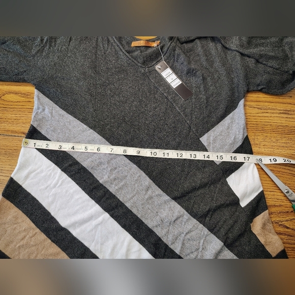 Belldini asymmetrical color block tunic sweater, cotton blend, size M, stretch. - Picture 7 of 14